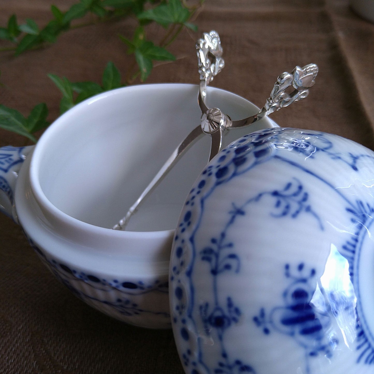 Georg Jensen Acorn 系列砂糖夾
