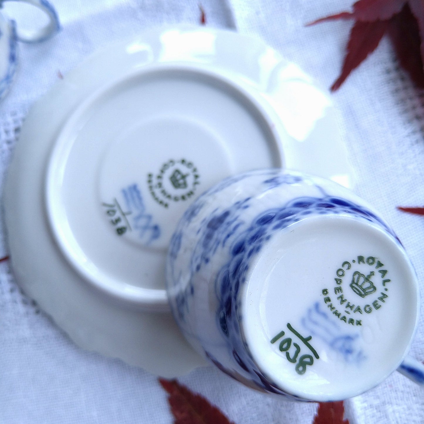 1965～1974年RoyalCopenhagenブルーフルーテッドフルレースのモカ/デミタスカップソーサー容量約100ml、小さい💙