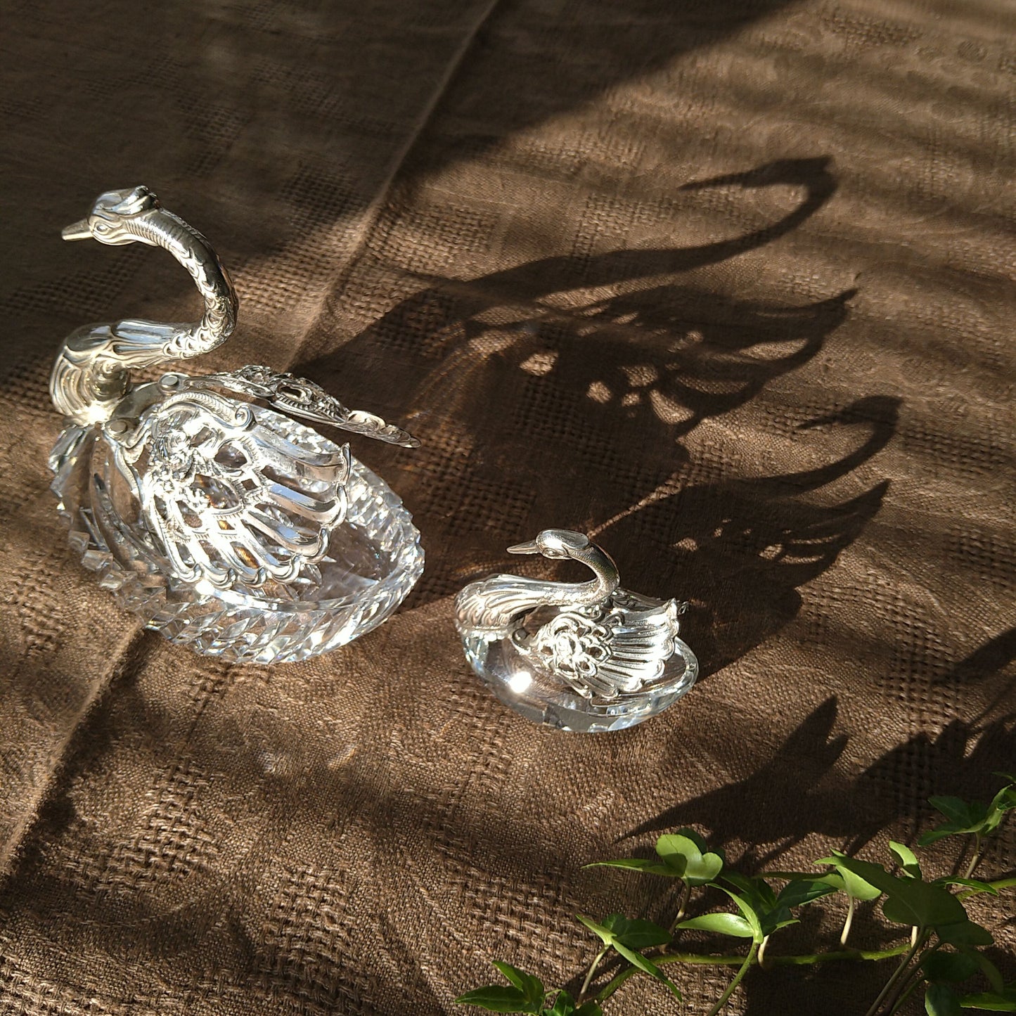 ヴィンテージのスウェーデンシルバー835/クリスタルガラスの大きな白鳥,　SwedenVintageSilver835/ LeadGlassSwan