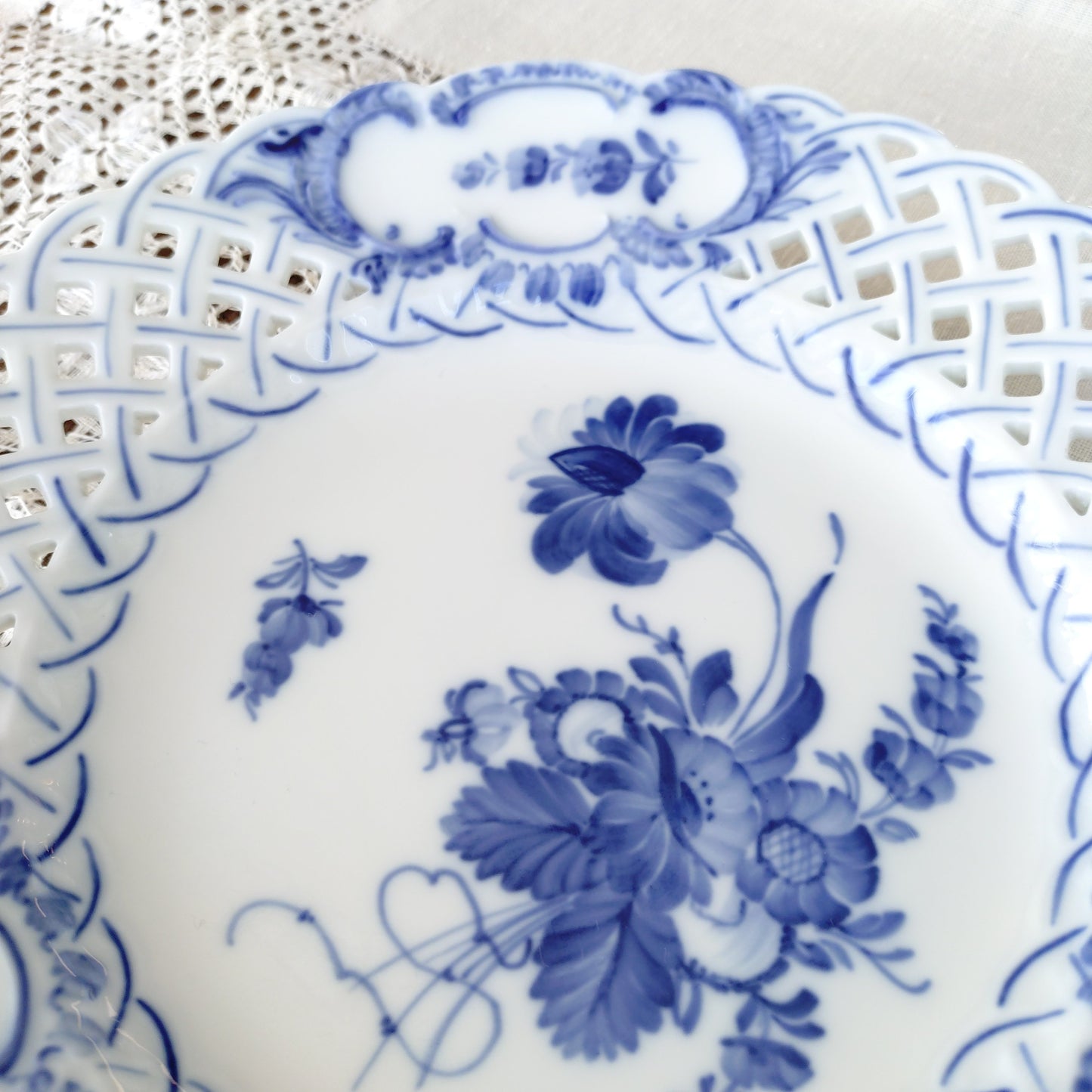 1969年～1974年のRoyalCopenhagenブルーフラワーのオープンワークのお皿は直径約23.7㎝D/BlueFlowerLacePlate