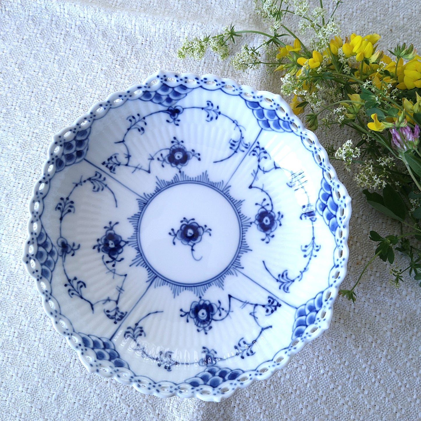 1969～1974年のRoyalCopenhagenフルレースの高台のお皿は直径約17.3㎝D/Full Lace High stand Plate17.3cmD