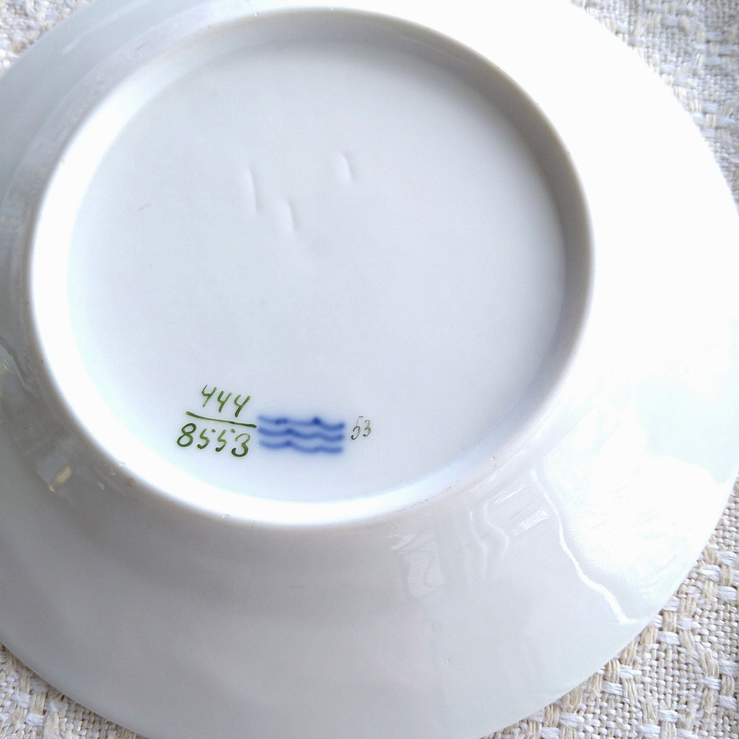 1890年頃のヘンリエッテのケーキプレート直径約15.5㎝Φ/Henriette Cake Plate