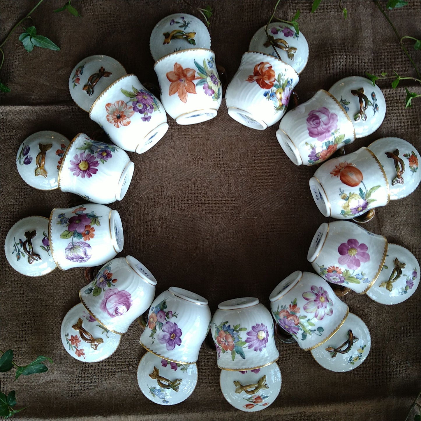 RoyalCopenhagenサクソンフラワーカスタードカップ12個トレイ付き/SaxonFlowerCusturdCupWithTray
