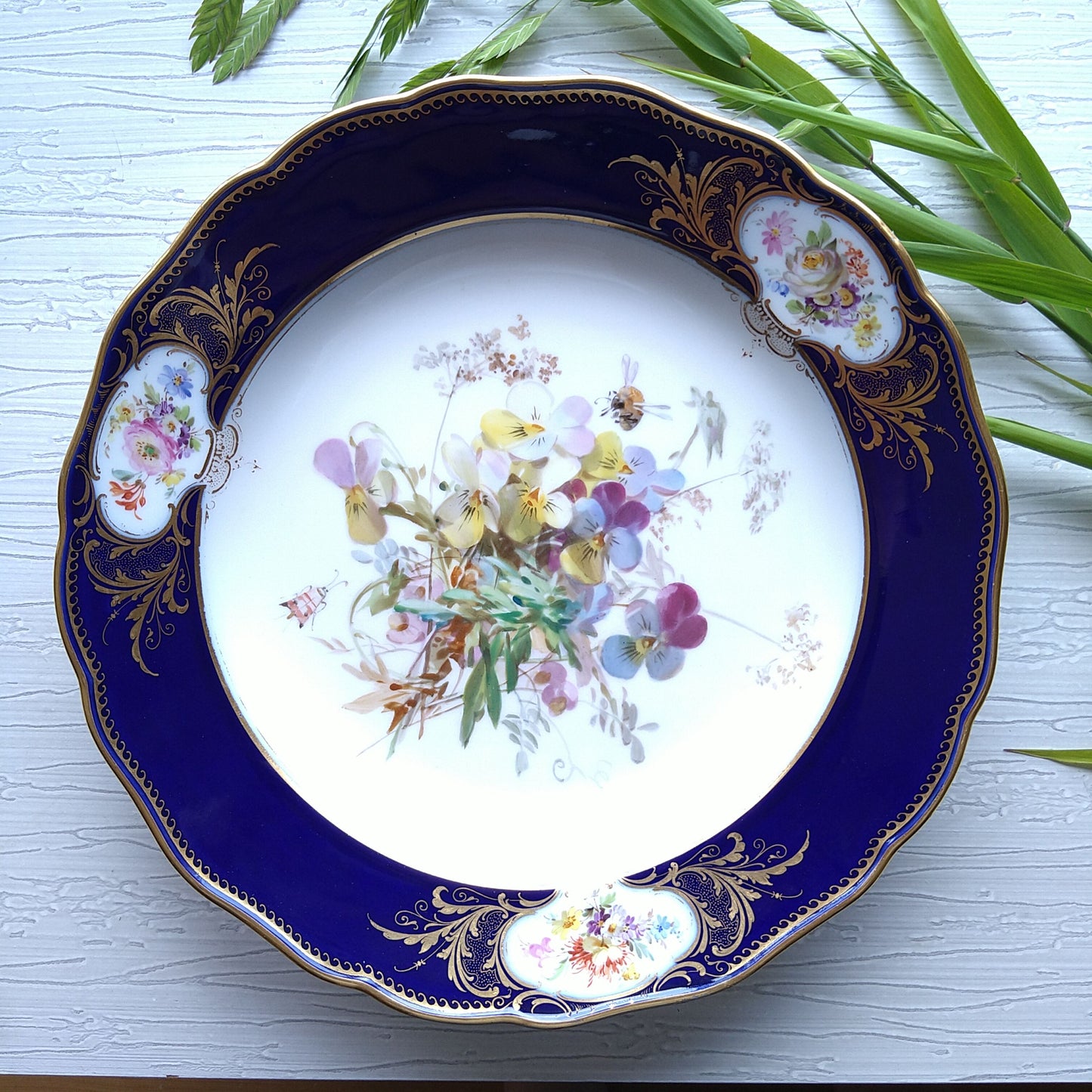 Meissen マイセンコバルトフォンド自然主義絵付け直径約25㎝D三色すみれ/MeissenCobalt FondPlate