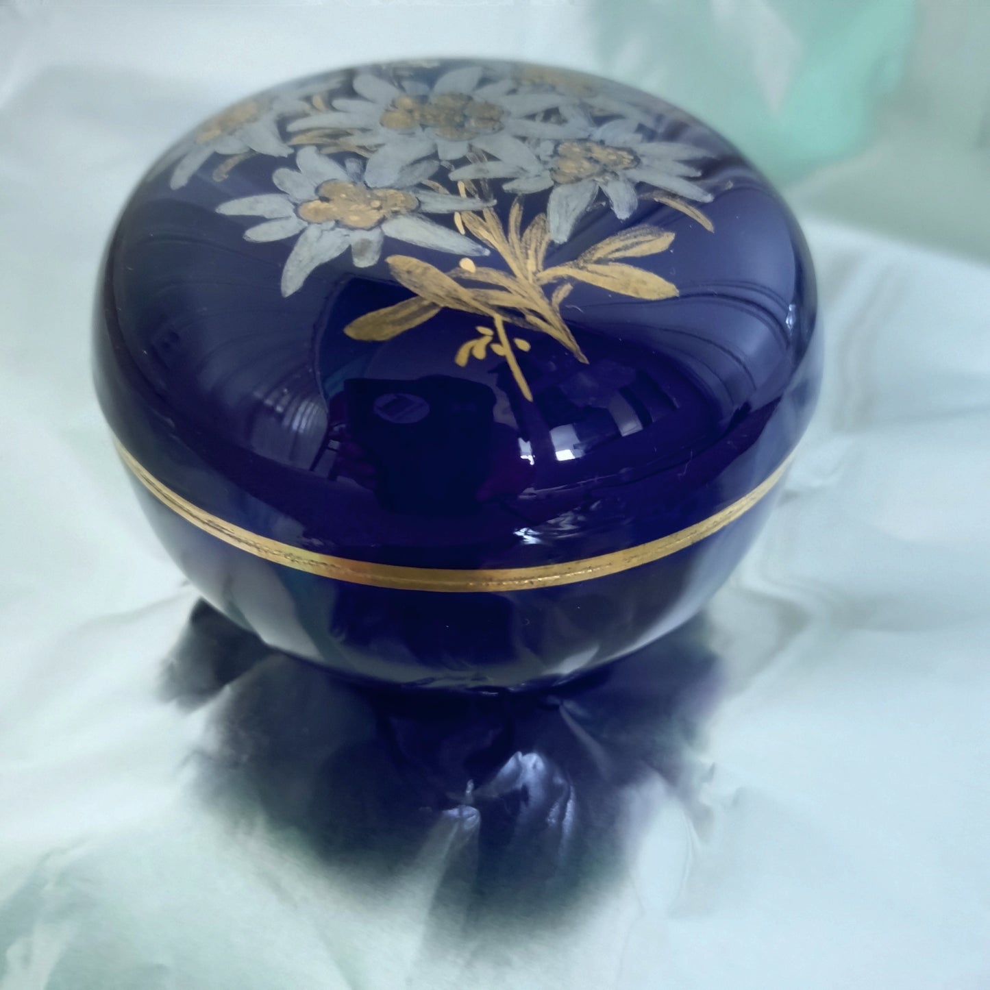 1924年以前Meissenマイセンのコバルトプラチナ彩金彩エーデルワイスの小物入れ/おしゃれにいうとボンボニエールBonbonnièr