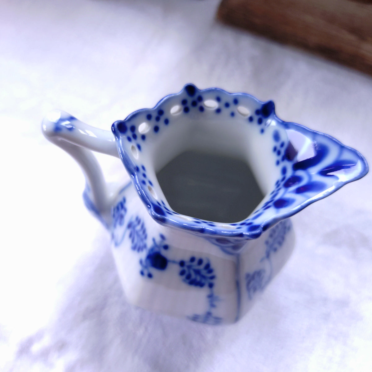 1980～1984年RoyalCopenhagenブルーフルーテッドフルレースのミルクピッチャー高さ8.3㎝/Full Lace Creamer