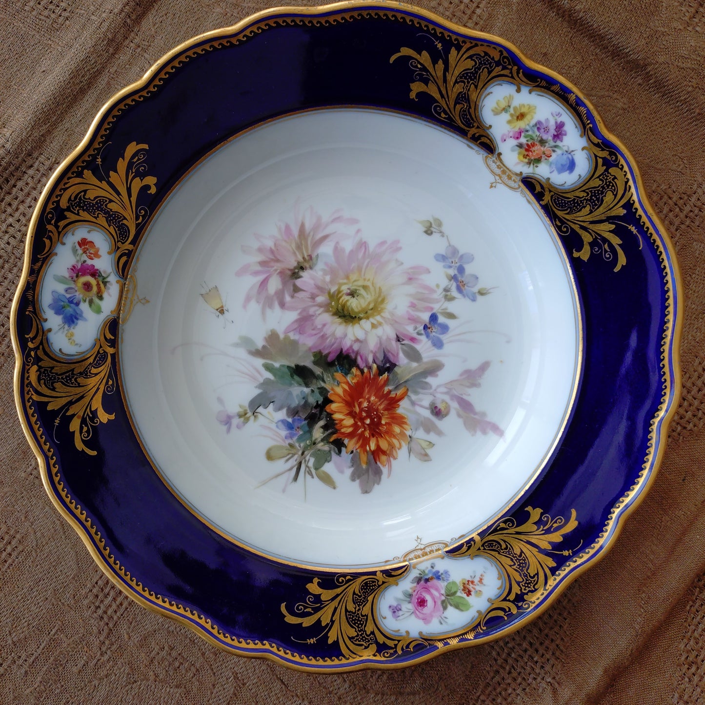 1924年以前Meissenアスター/菊の花の深皿は自然主義絵付け直径訳23.2㎝D
