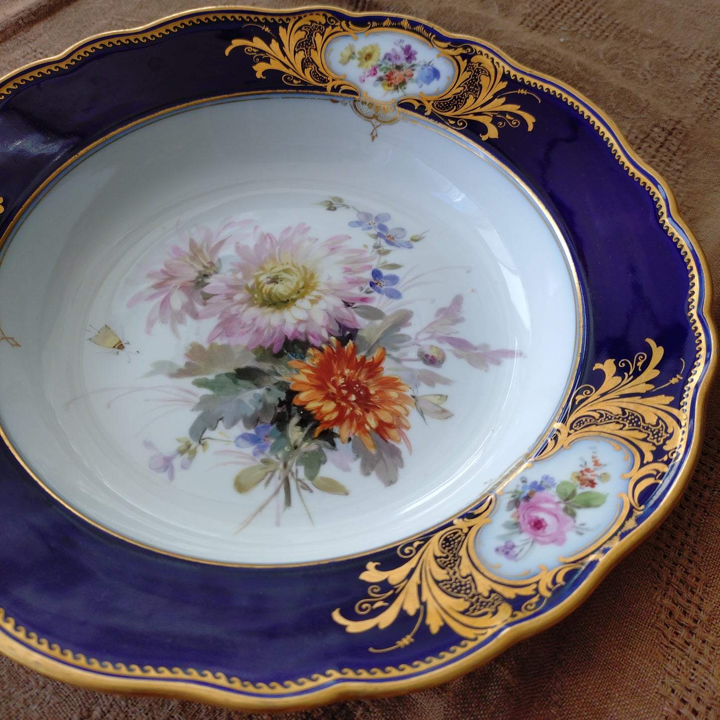 1924年以前Meissenアスター/菊の花の深皿は自然主義絵付け直径訳23.2㎝D