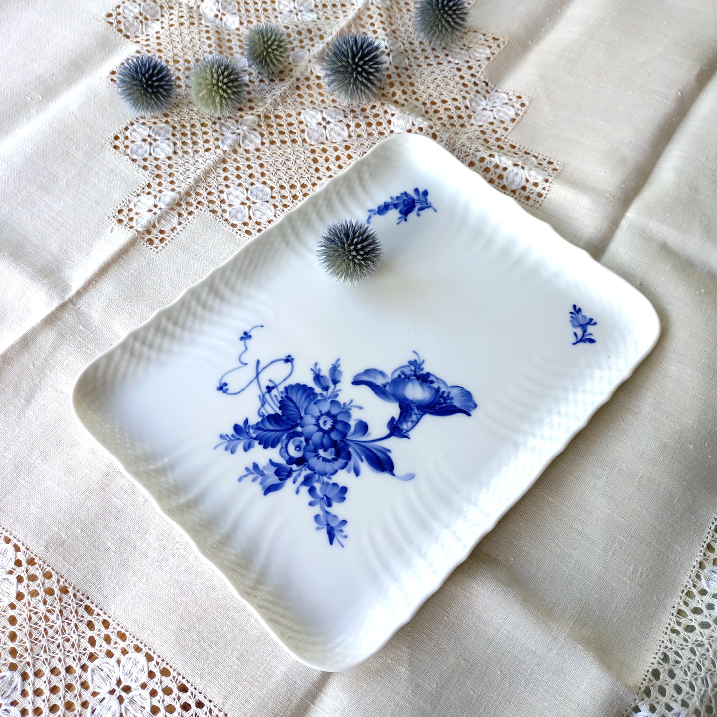 RoyalCopenhagenブルーフラワーカーブの長方形トレイ27.5㎝×２１